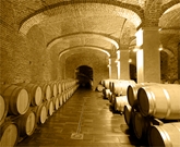 Las,centenarias,bodegas,GANCIA,vino,espumoso,originario,Italia,han,sido,reconocidas,como,patrimonio,mundial,las,naciones,unidas,para,educación,ciencia,cultura,(UNESCO),que,subraya,histórica,importancia,producción,vino,espumoso,GANCIA,lugar,nacimiento,marca,Canello,corazón,región,italiana,Asti.

Conocidas,también,como,