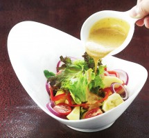 Ensalada de Frutas y Verduras con Aceite de Sésamo 