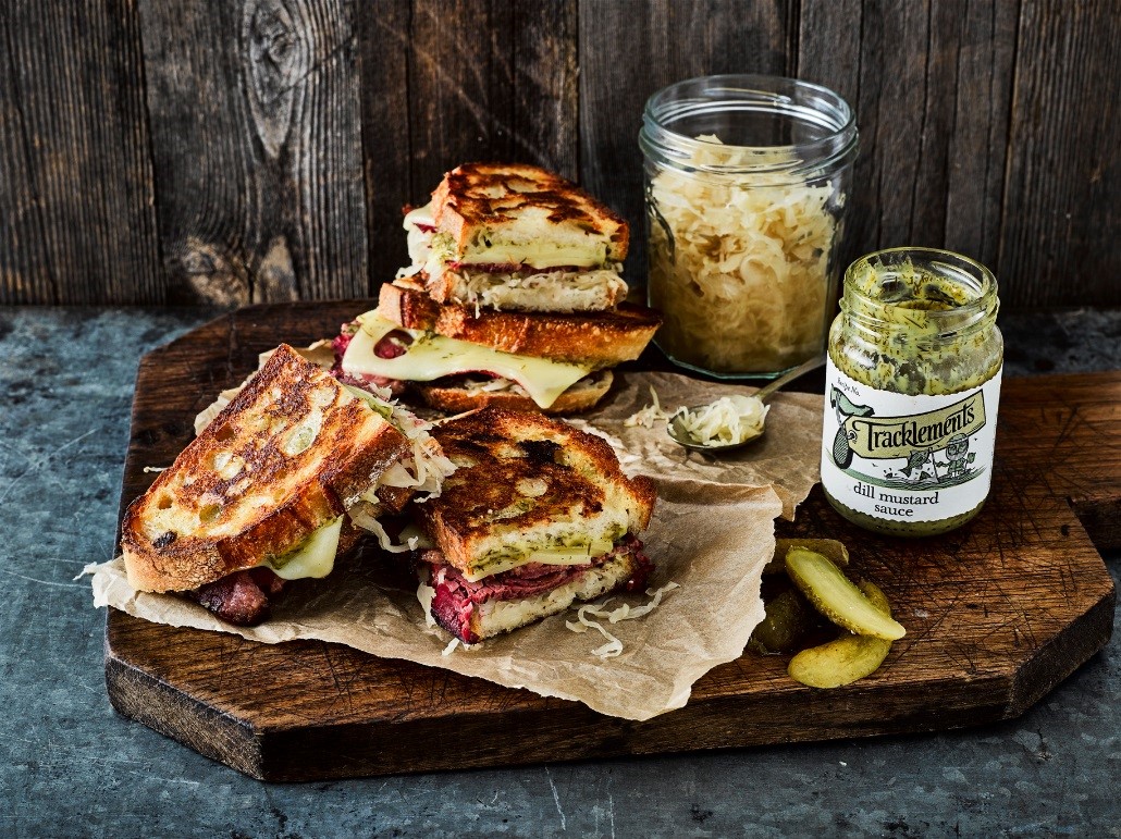 Sándwich tostado de Roats Beef con Salsa de Eneldo Tracklements